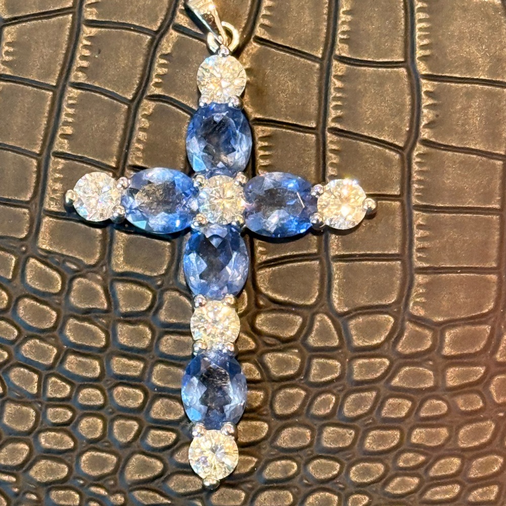 Tanzanite Cross